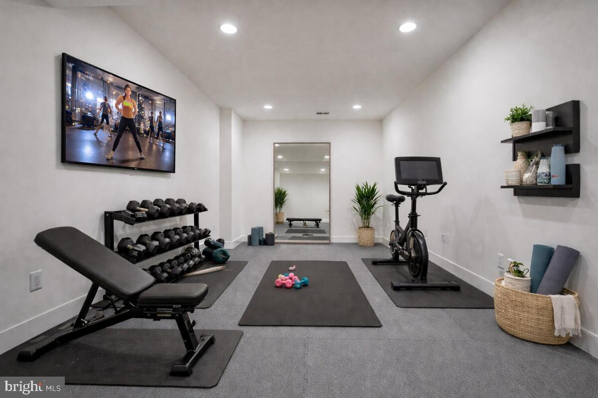 KEENE MILL MANOR - Residential