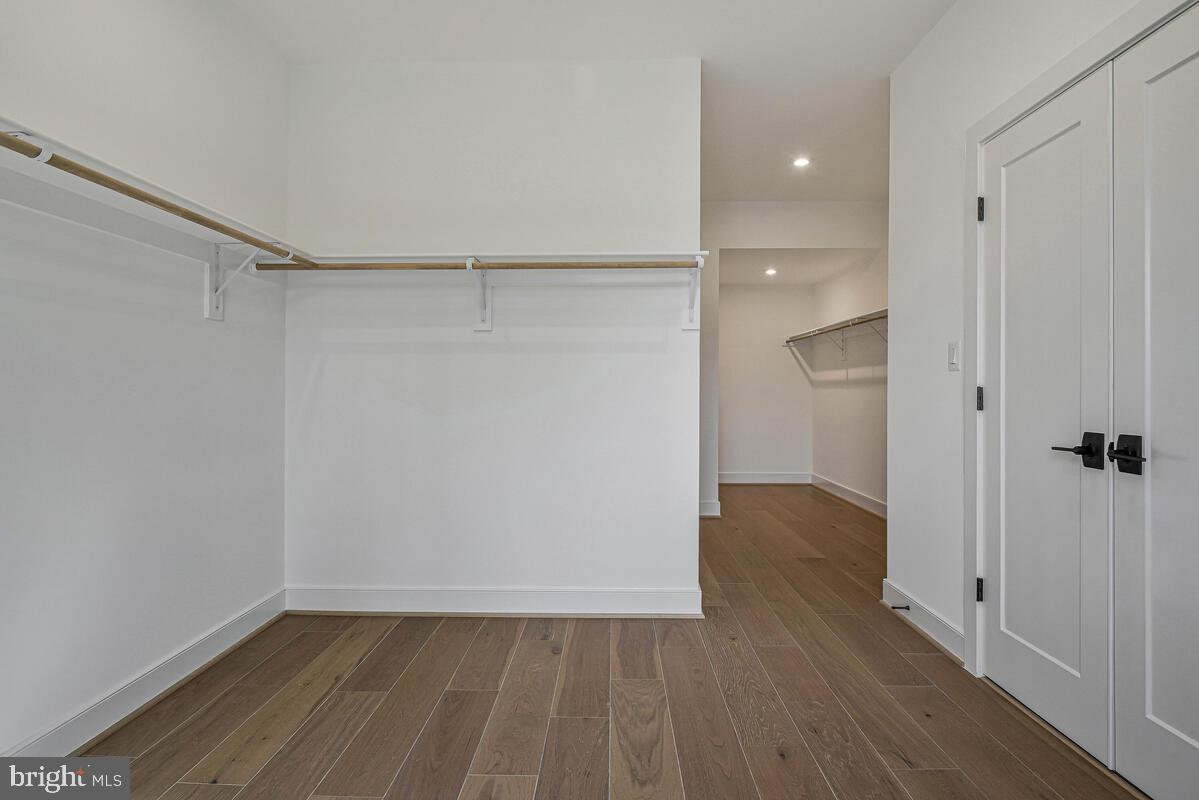 KEENE MILL MANOR - Residential