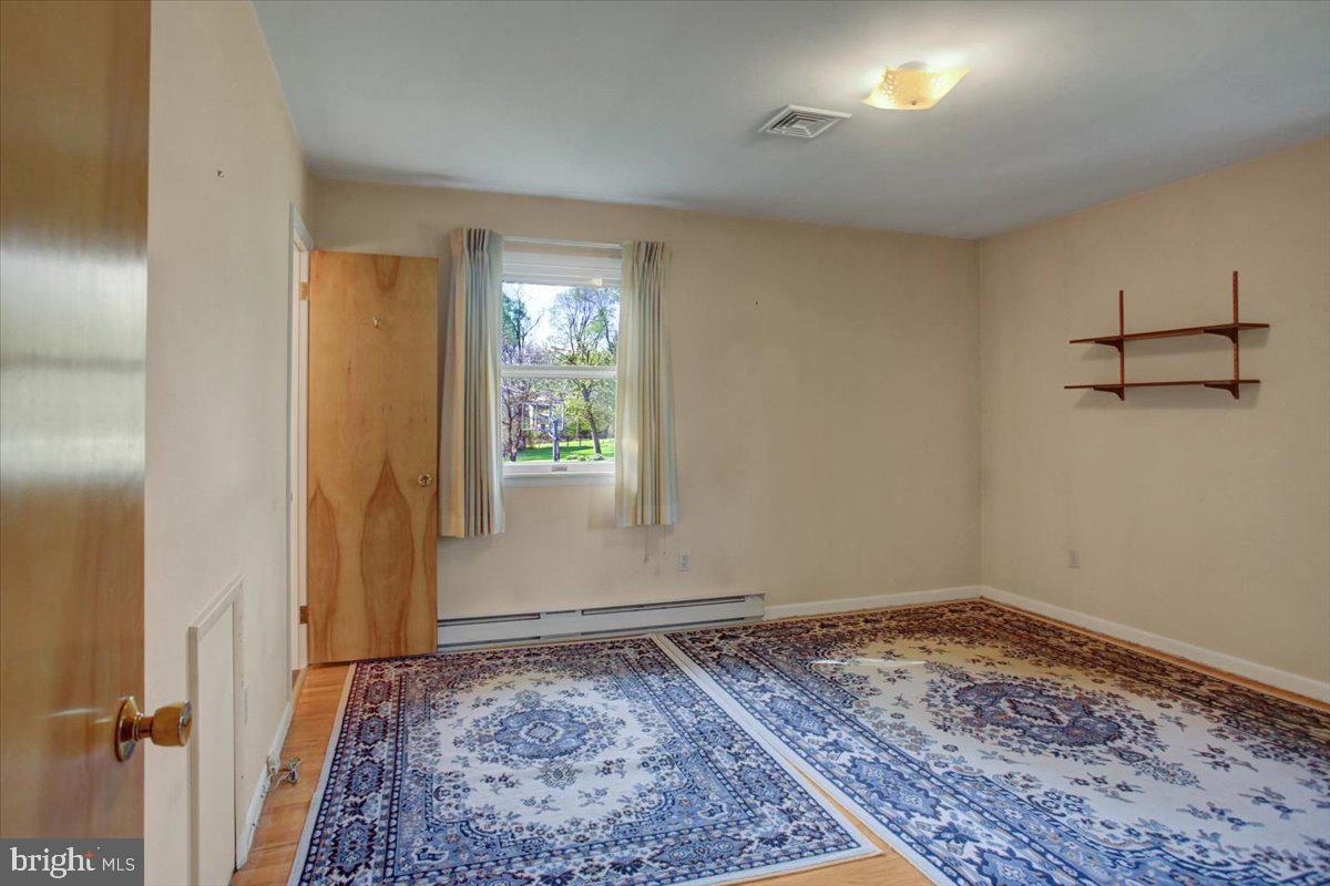 SILVER SPRING - Residential