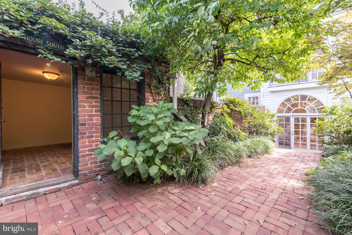 OLD TOWN - Residential