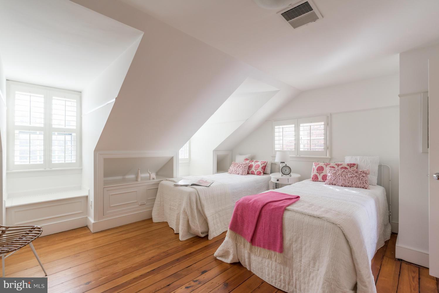 OLD TOWN - Residential