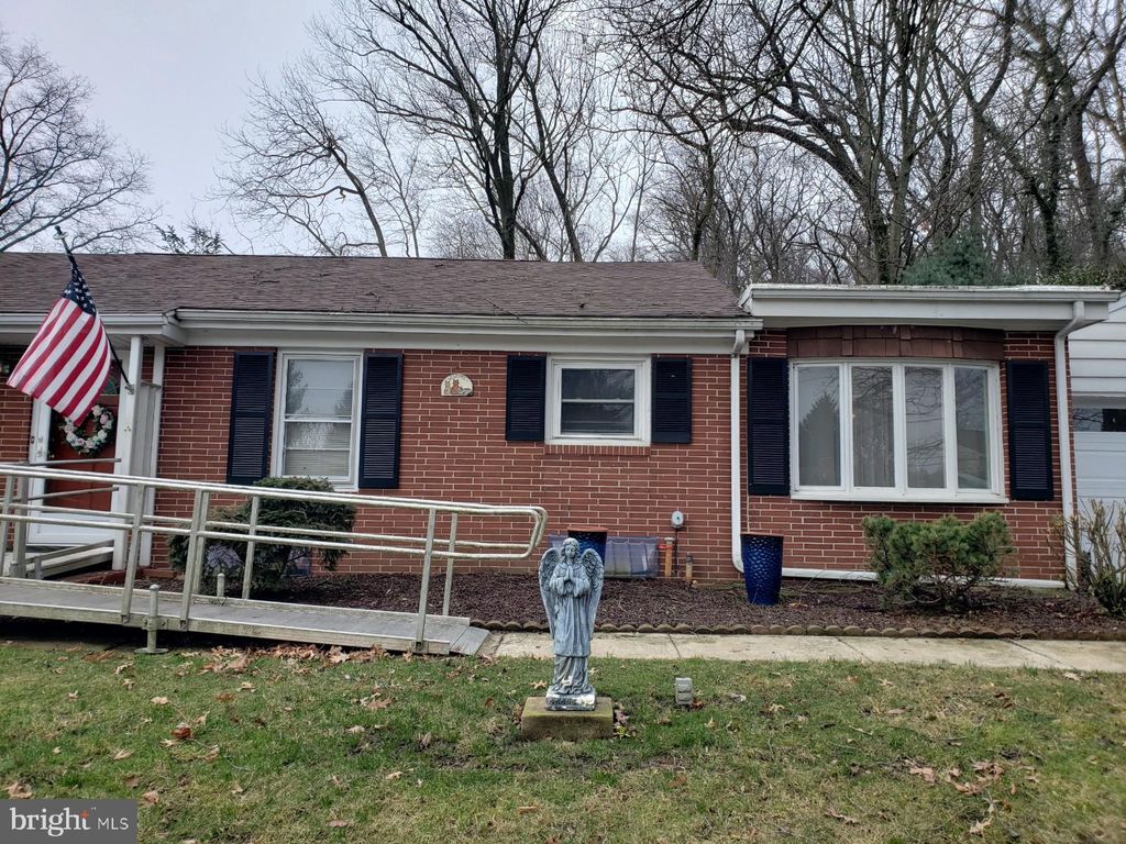 Photo of 2584 Spring Valley Road, LANCASTER, PA 17601 (MLS # PALA2084768)