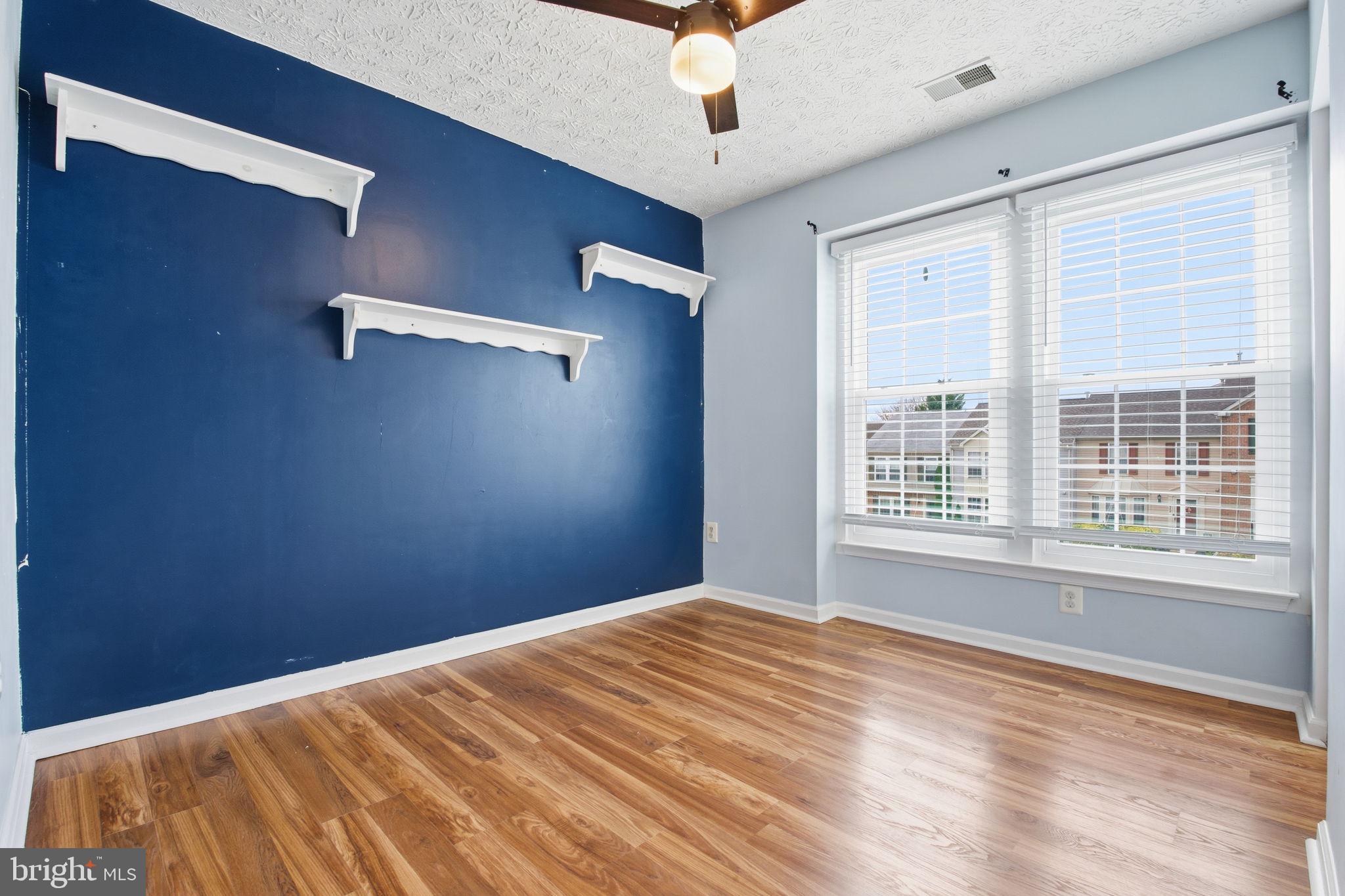 IRWINS CHOICE - Residential Lease