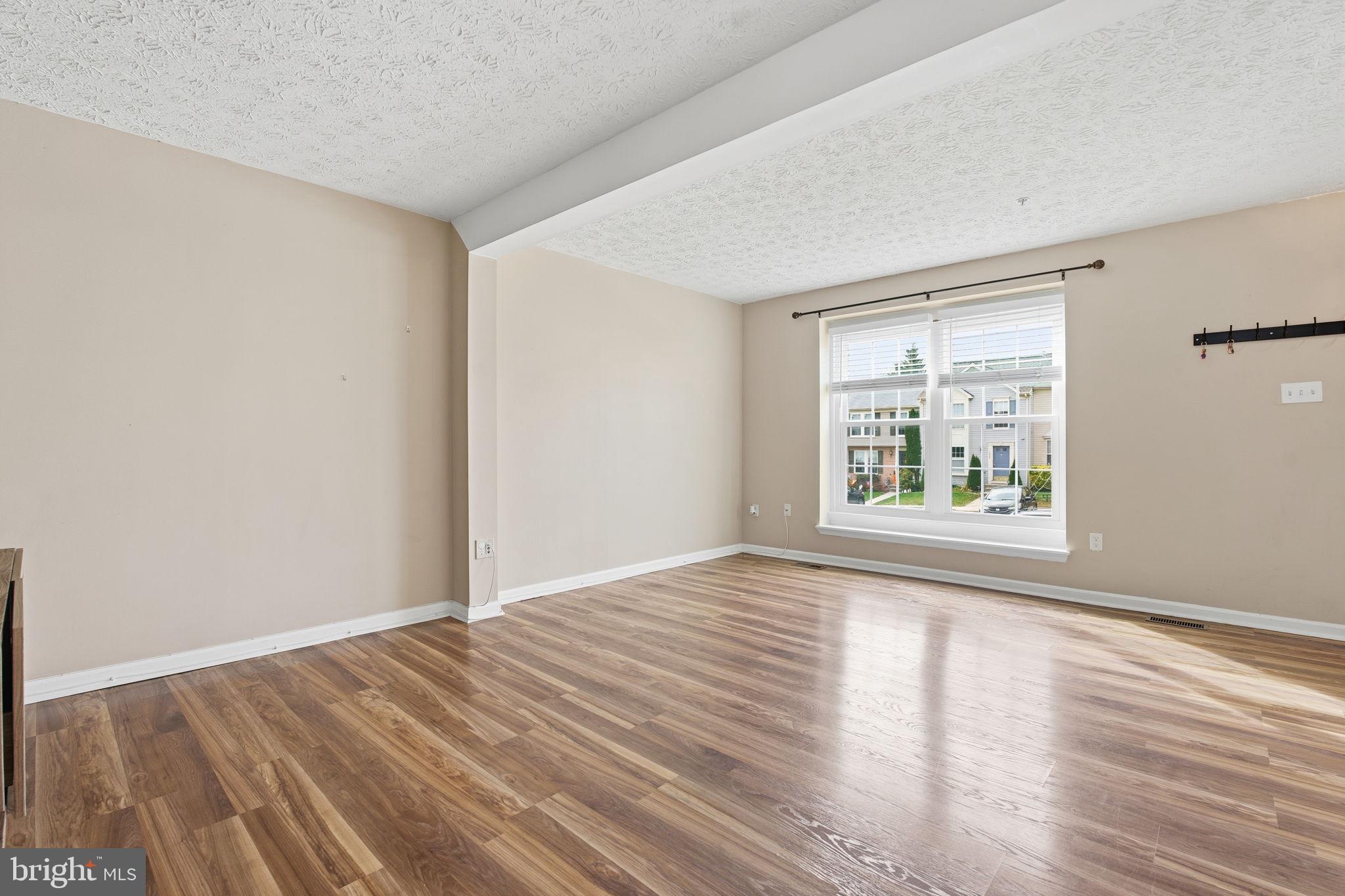 IRWINS CHOICE - Residential Lease