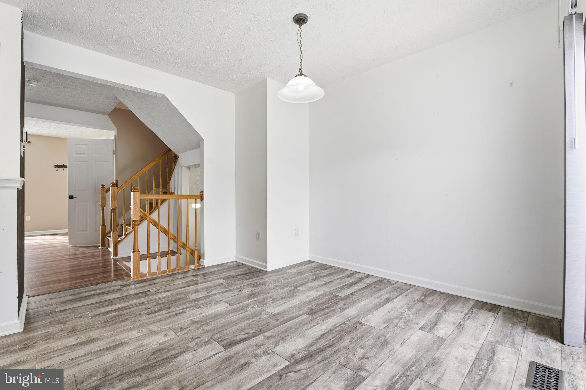 IRWINS CHOICE - Residential Lease