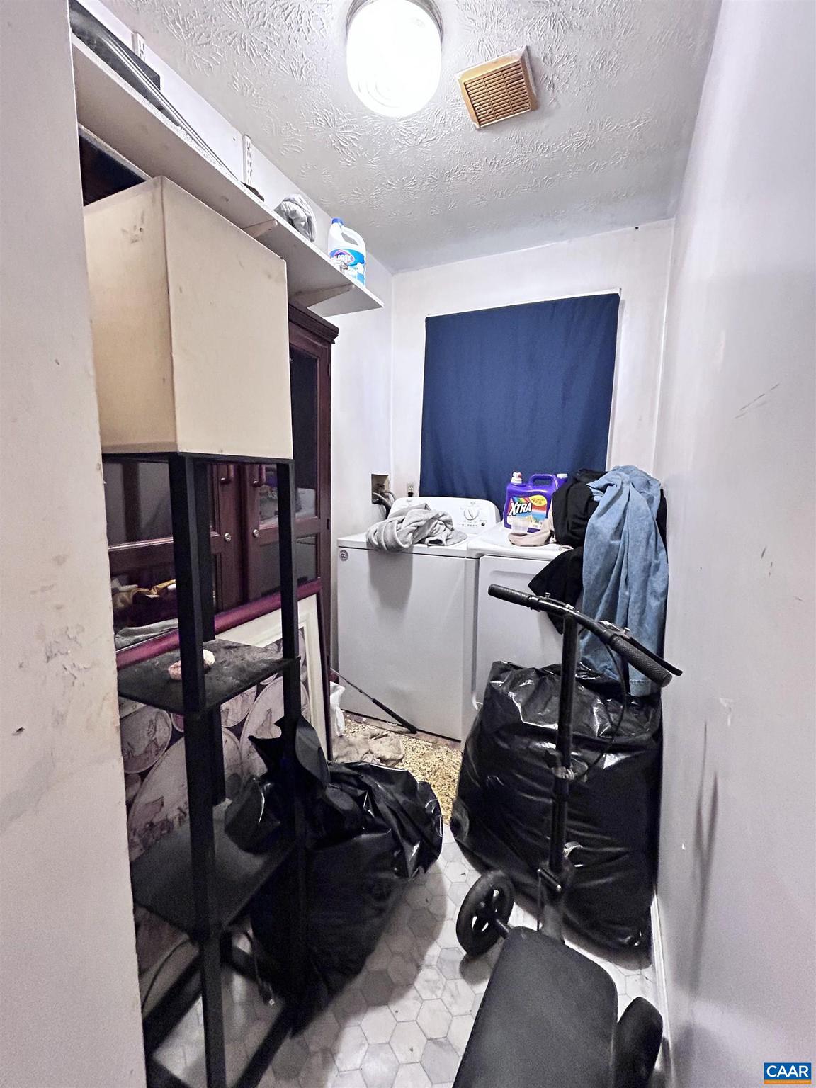 2003 SWEET HOLLOW LN