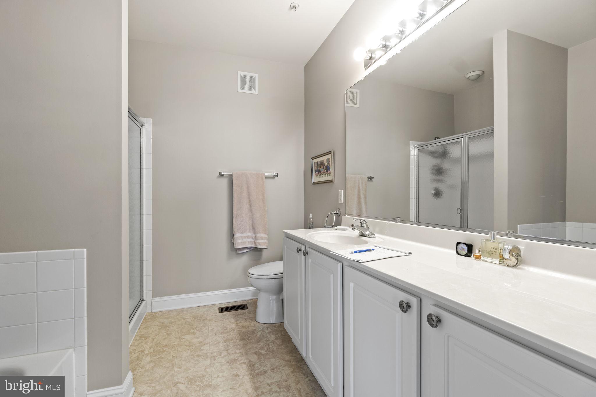 KENTLANDS - Residential