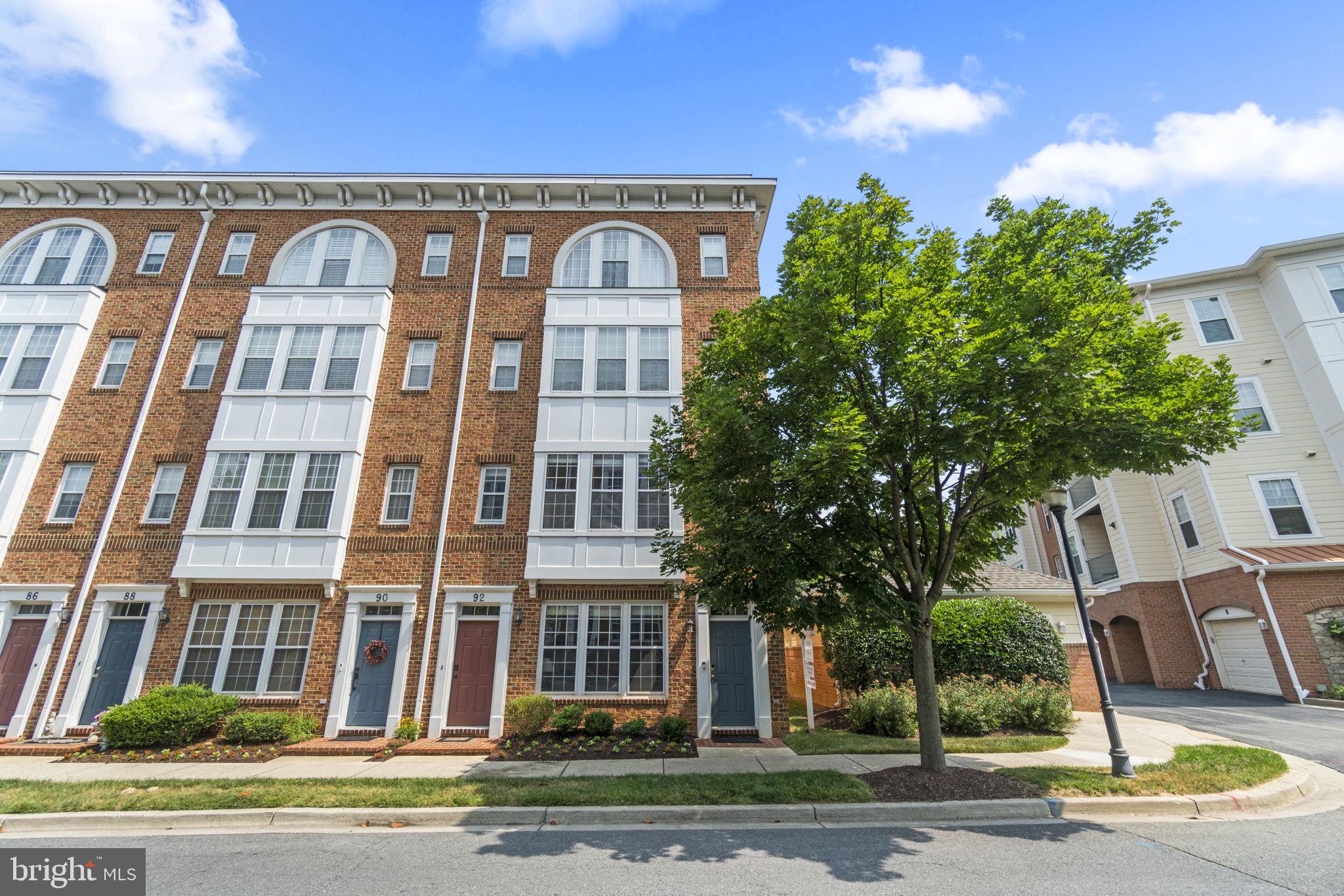 KENTLANDS - Residential