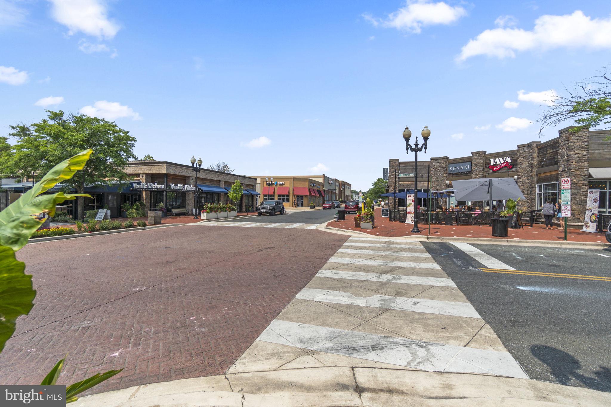 KENTLANDS - Residential