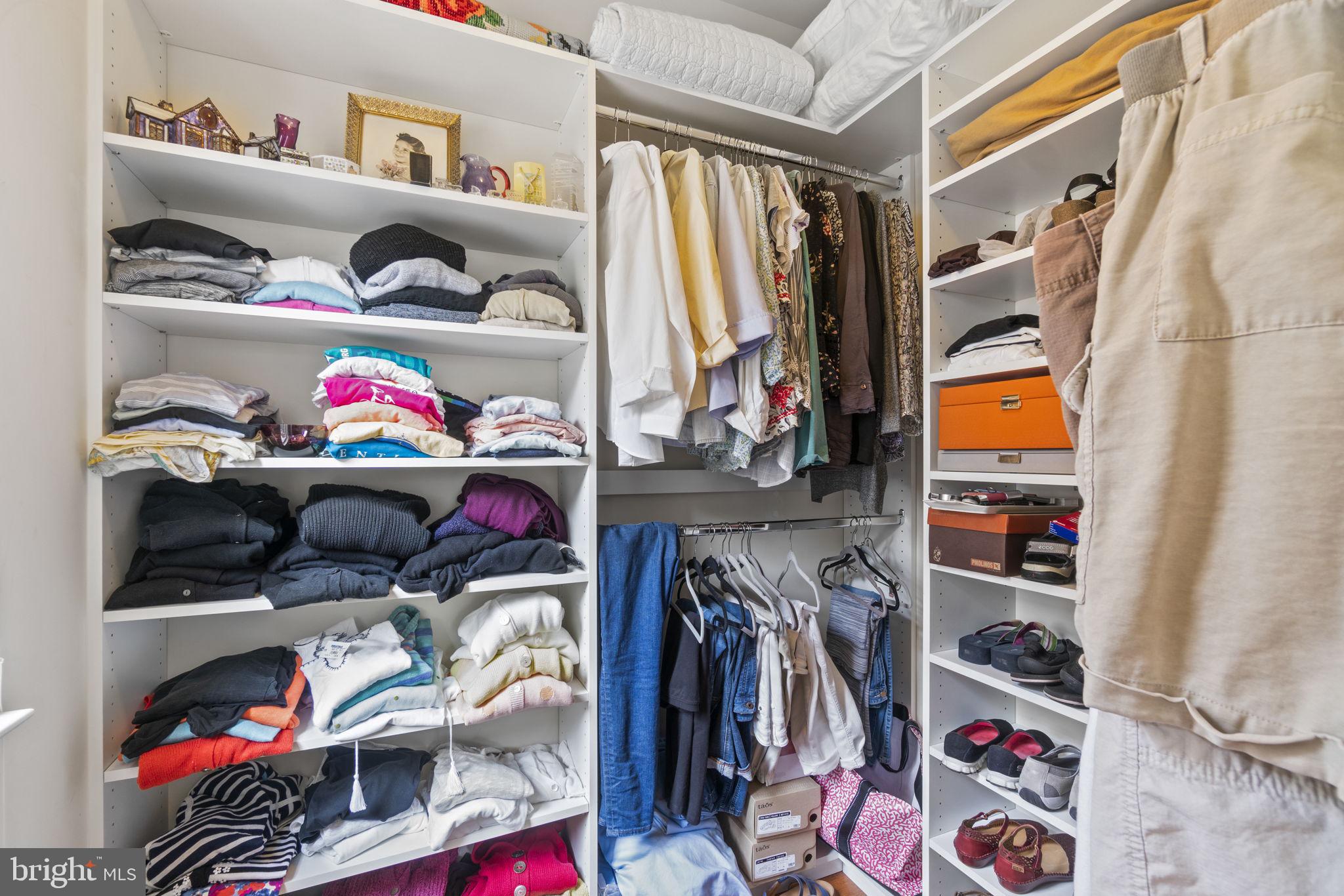 KENTLANDS - Residential