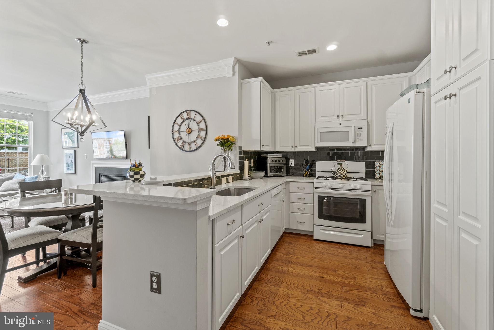 KENTLANDS - Residential