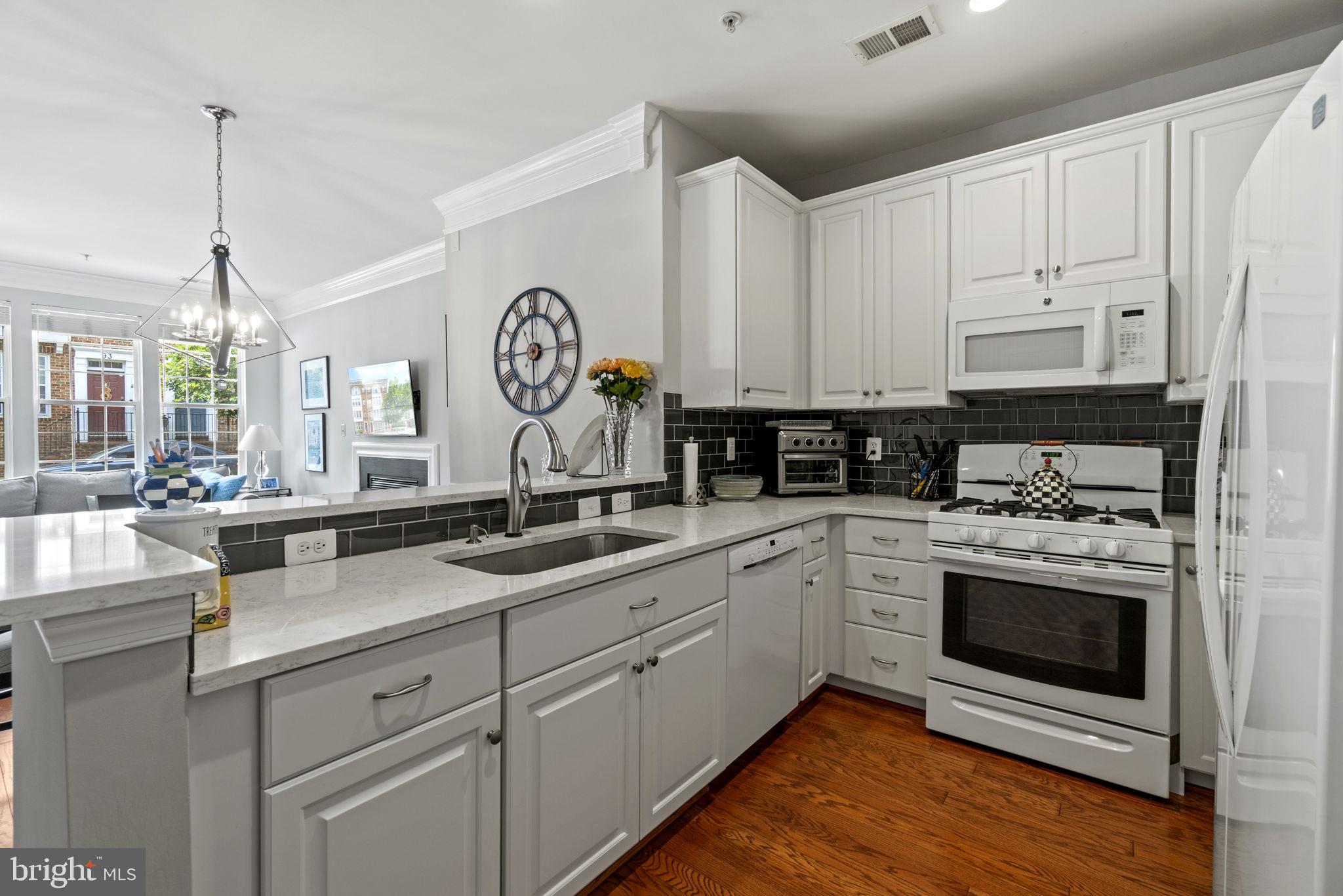 KENTLANDS - Residential