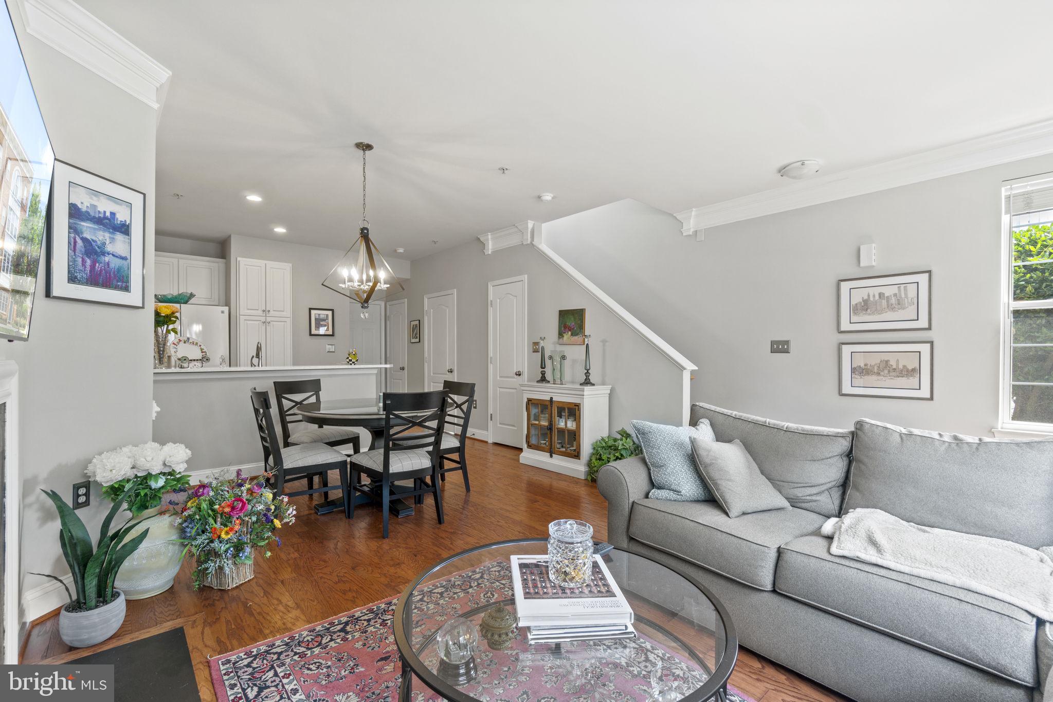 KENTLANDS - Residential