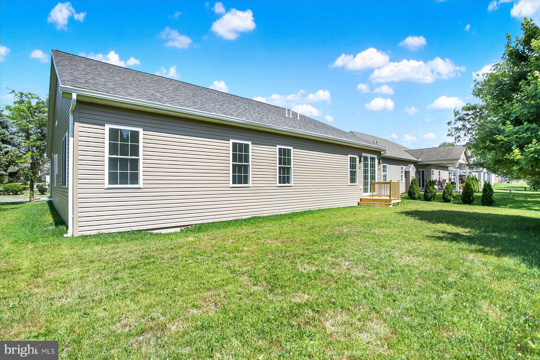 51 Franklin DR FRANKLIN DRIVE