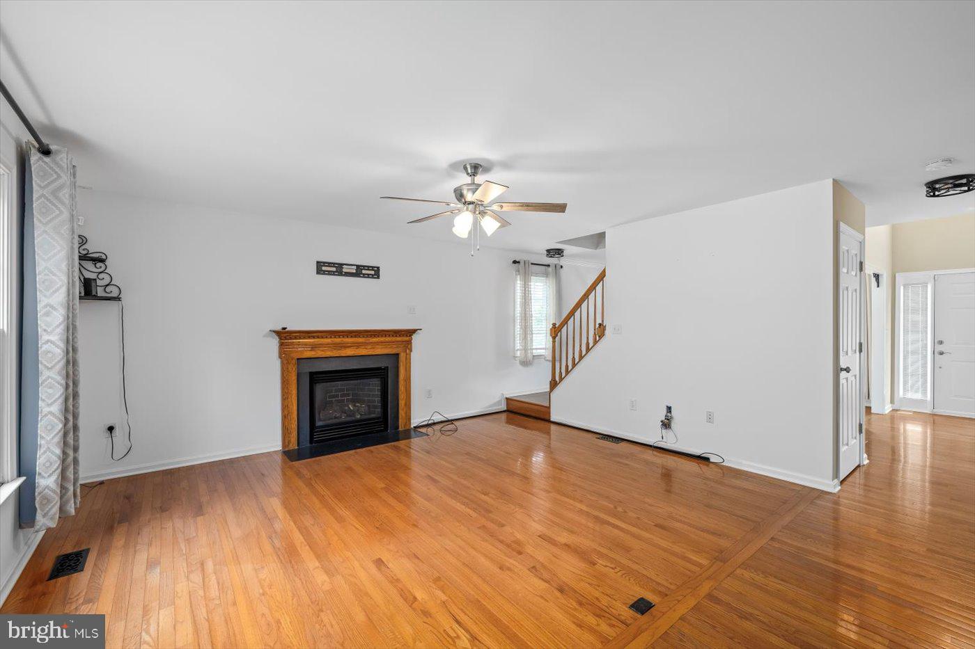 STAFFORD LAKES VILLAGE - Residential