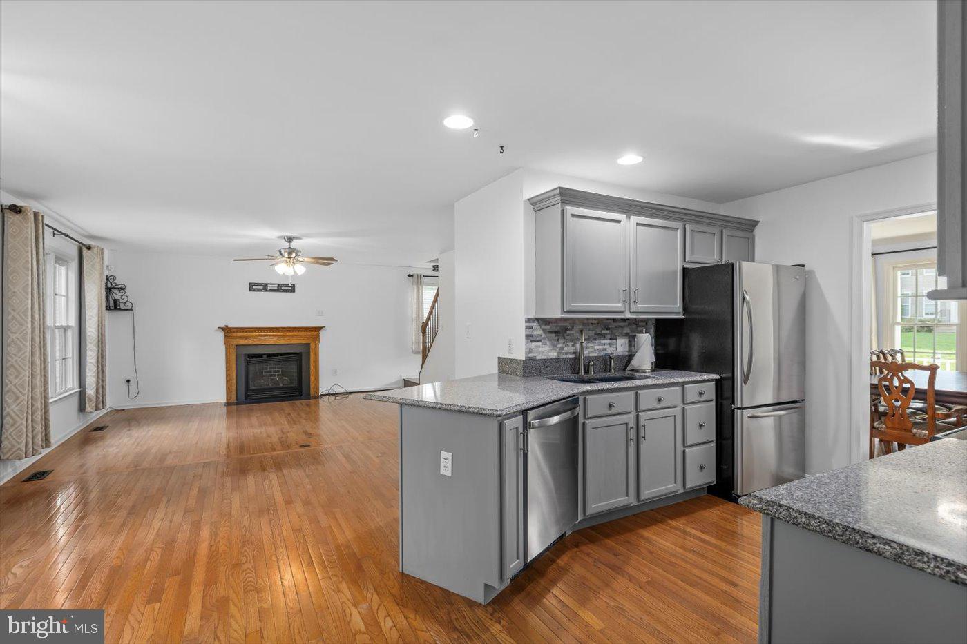 STAFFORD LAKES VILLAGE - Residential