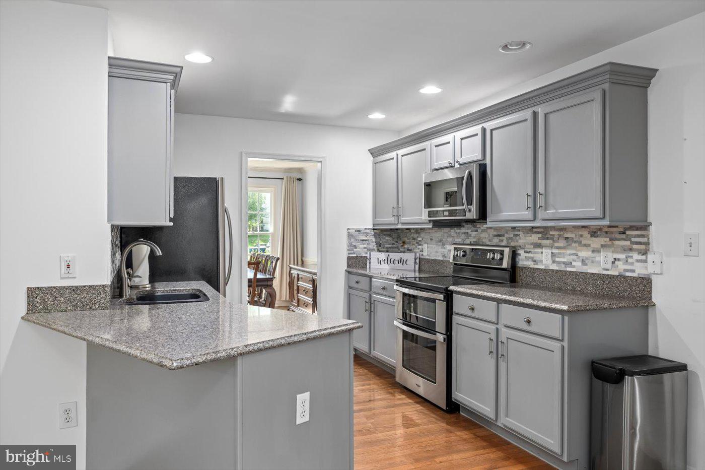 STAFFORD LAKES VILLAGE - Residential