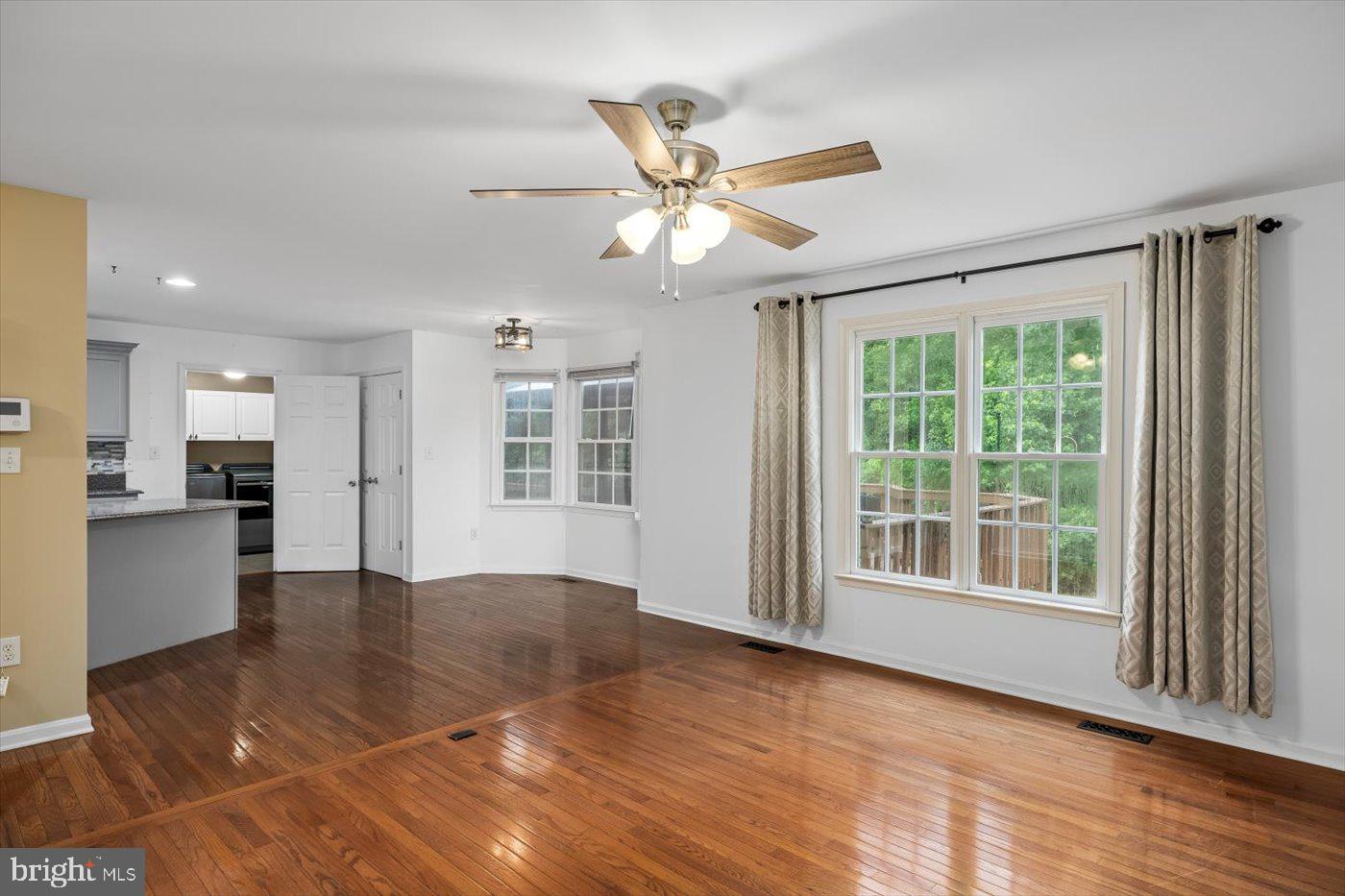 STAFFORD LAKES VILLAGE - Residential