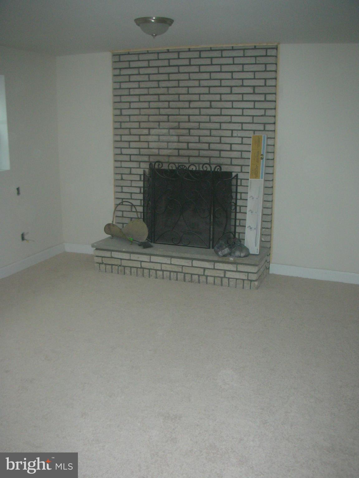 PYLES & WELCHES - Residential