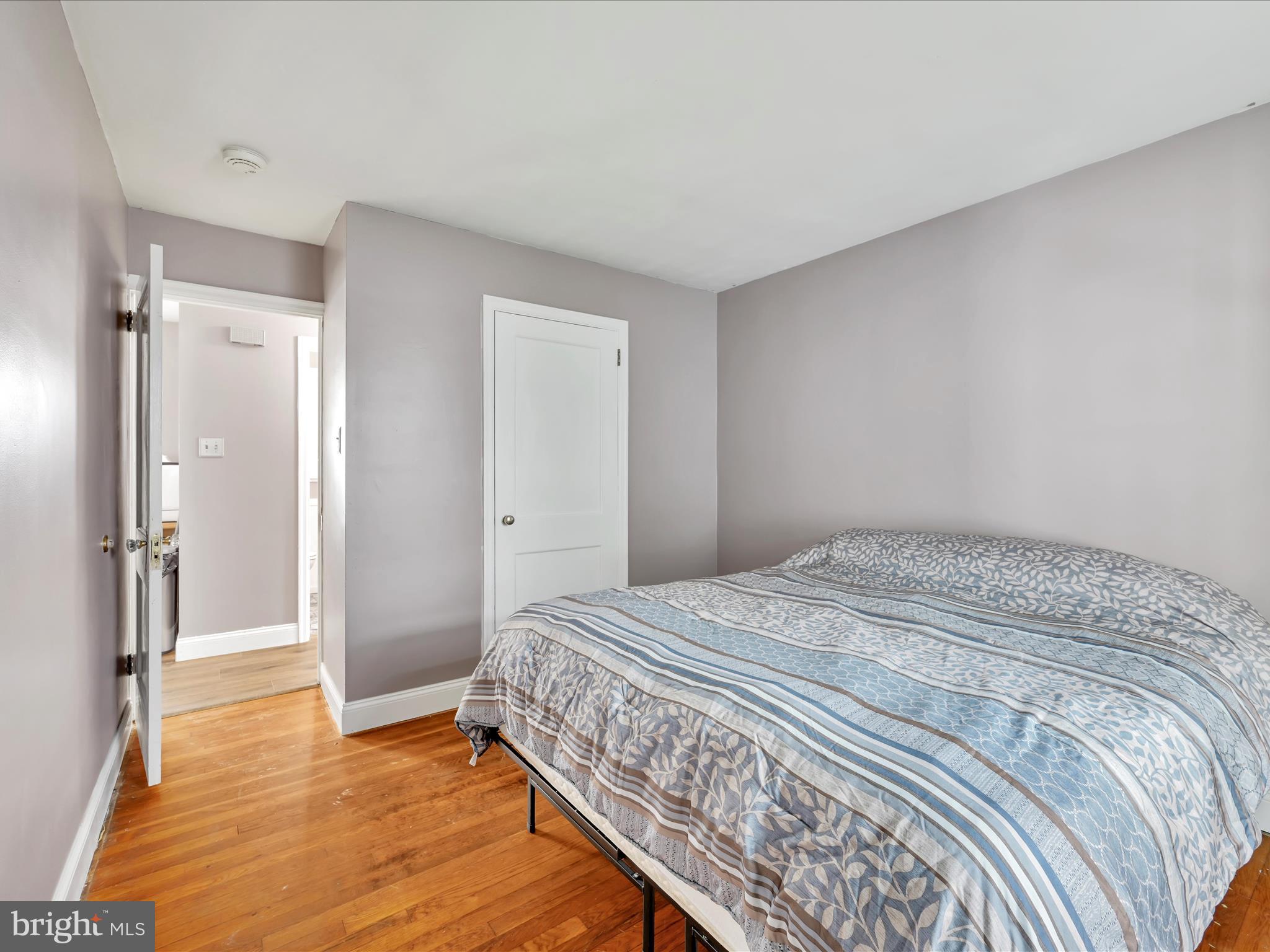 GLEN MOORE CIRCLE - Residential