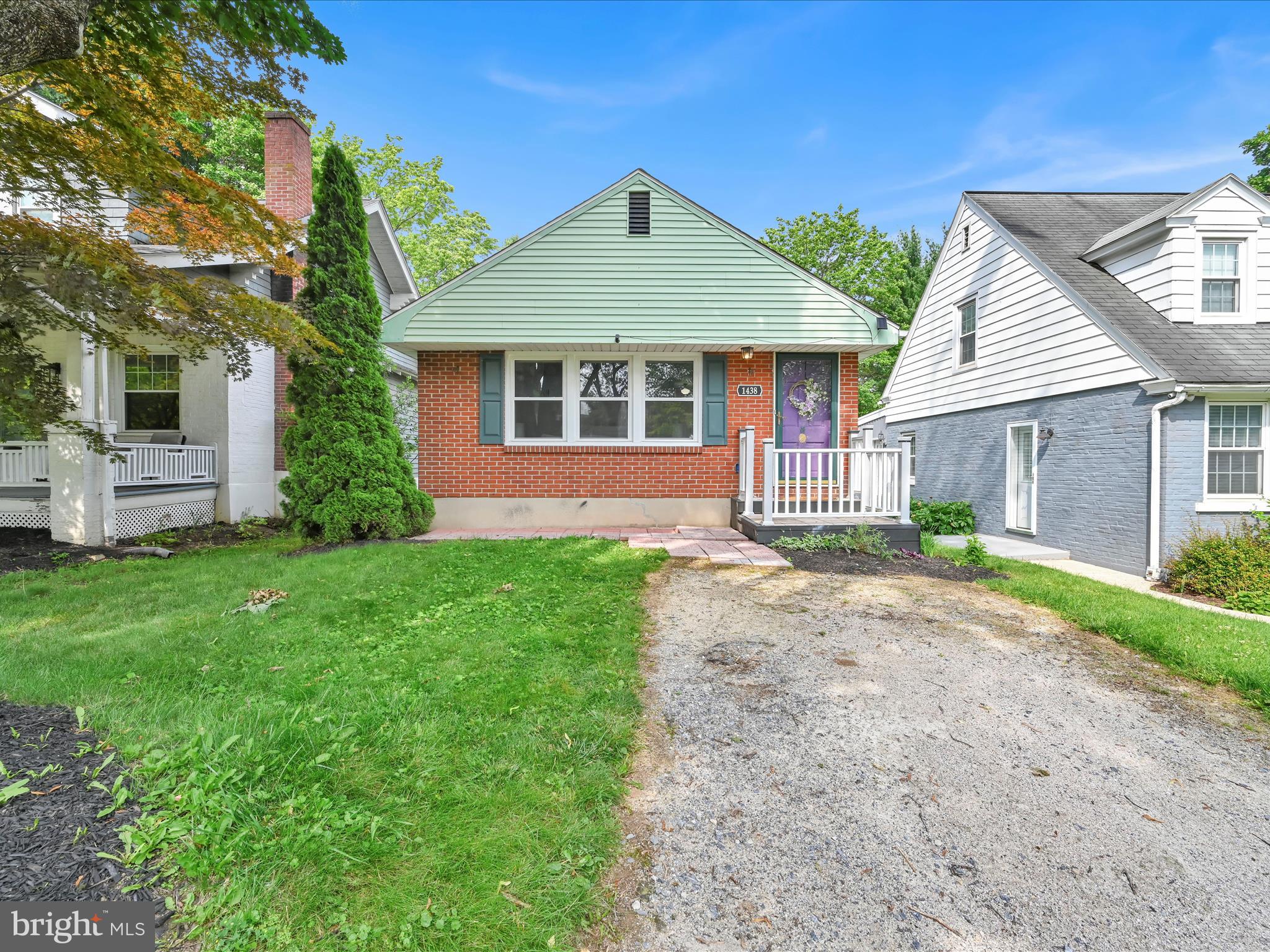 1438 GLEN MOORE CIRCLE