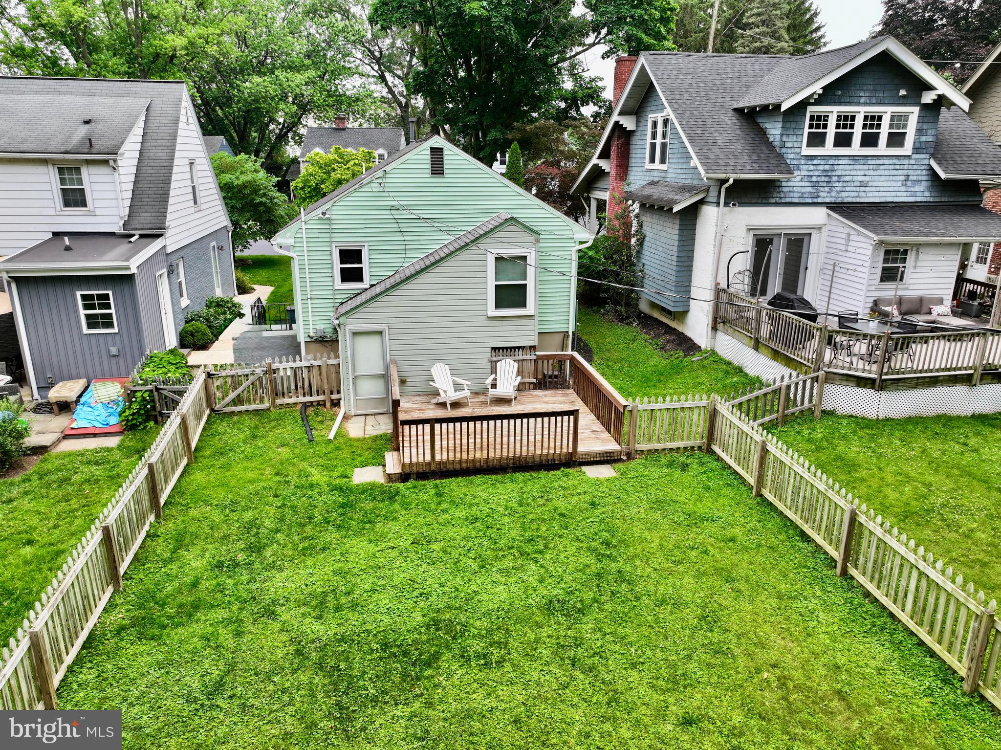 GLEN MOORE CIRCLE - Residential