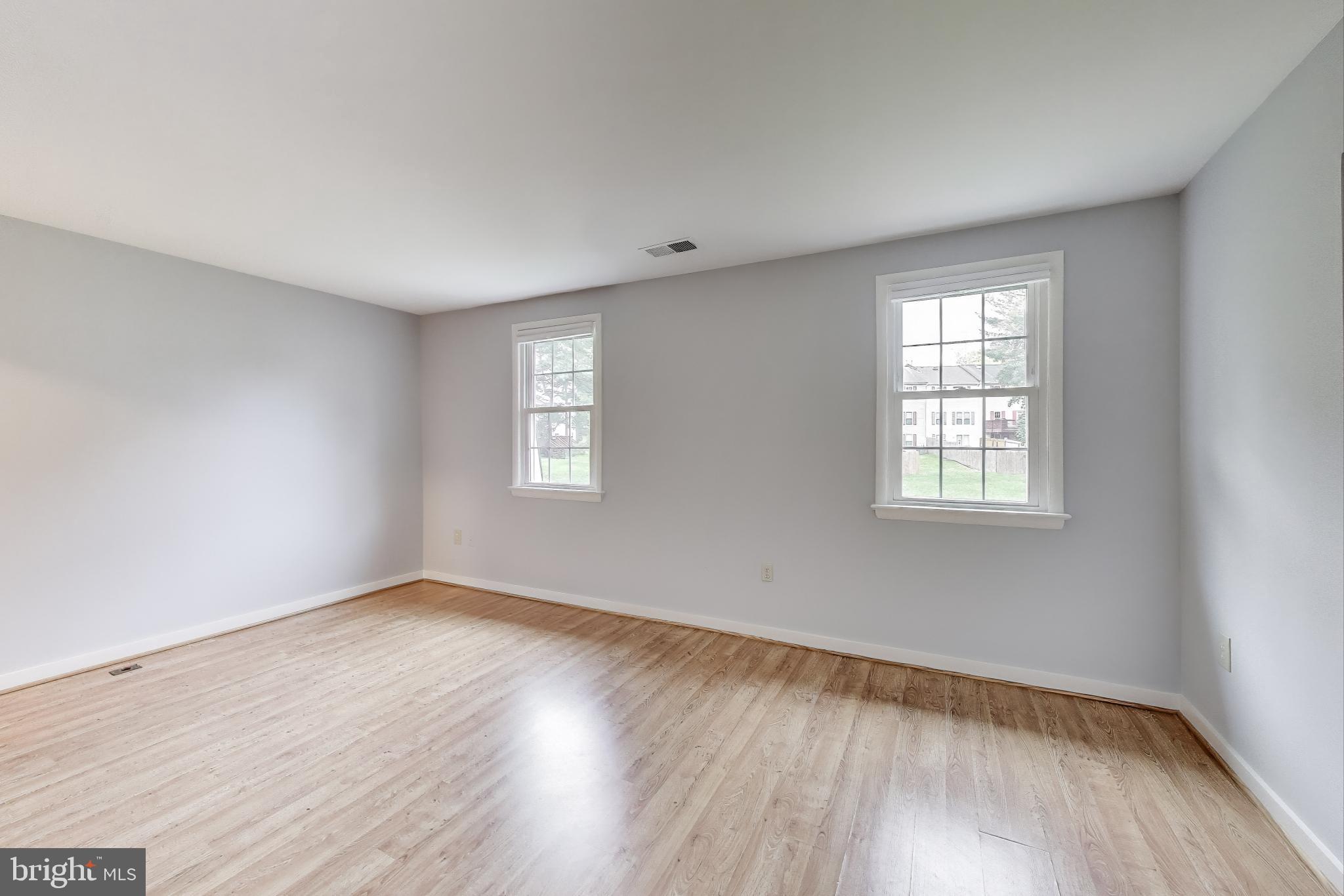 HUNGERFORD - Residential Lease