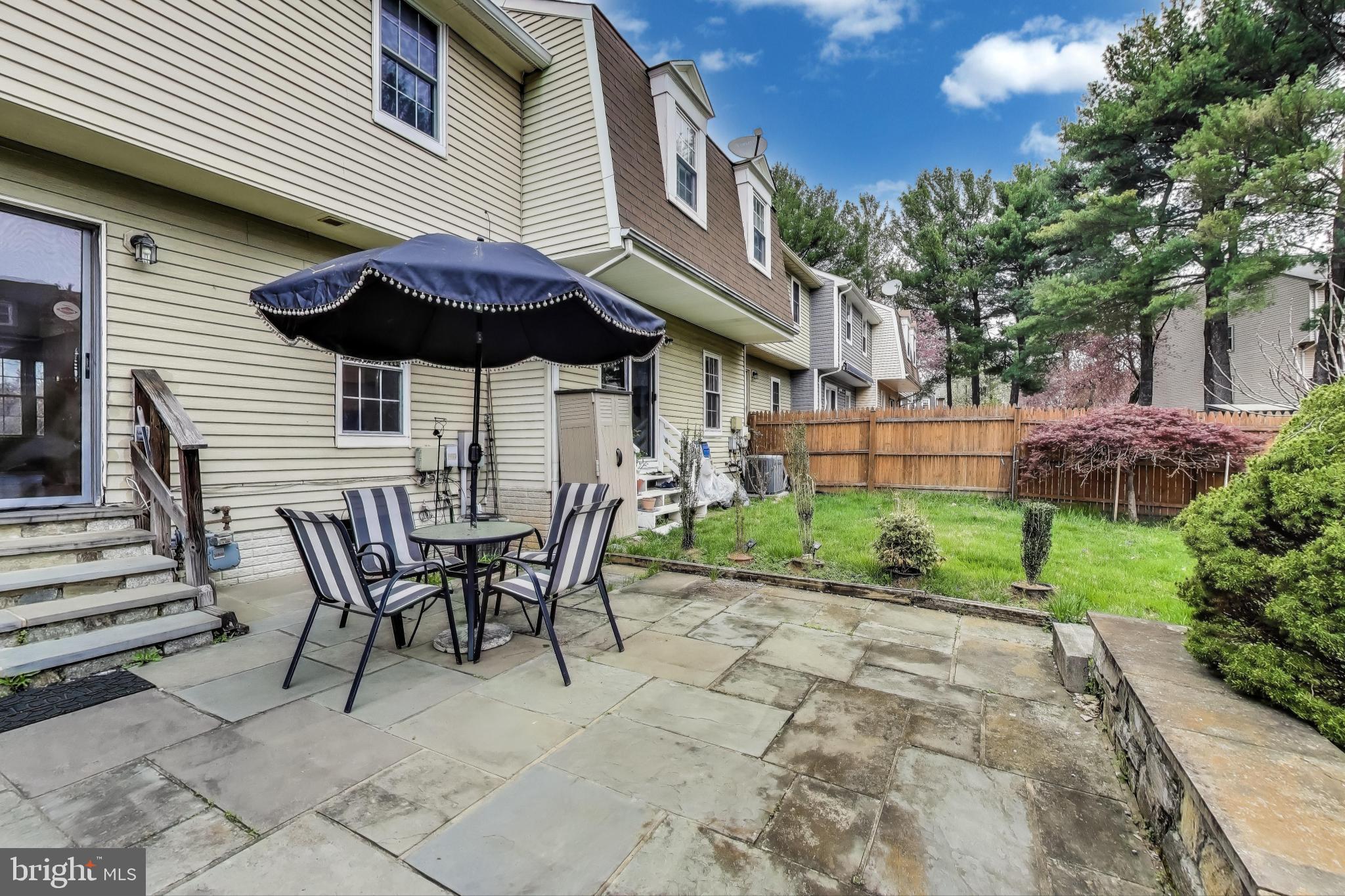 HUNGERFORD - Residential Lease