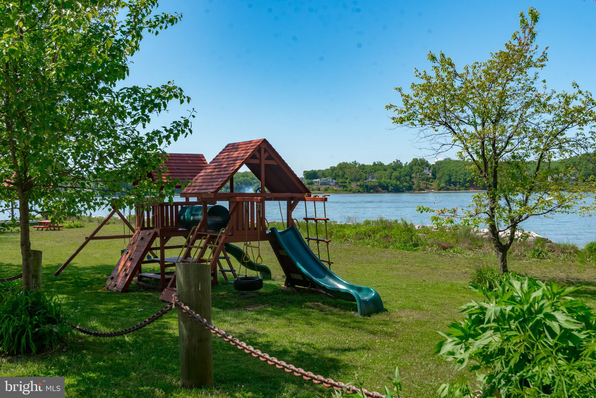 WINCHESTER ON THE SEVERN - Residential