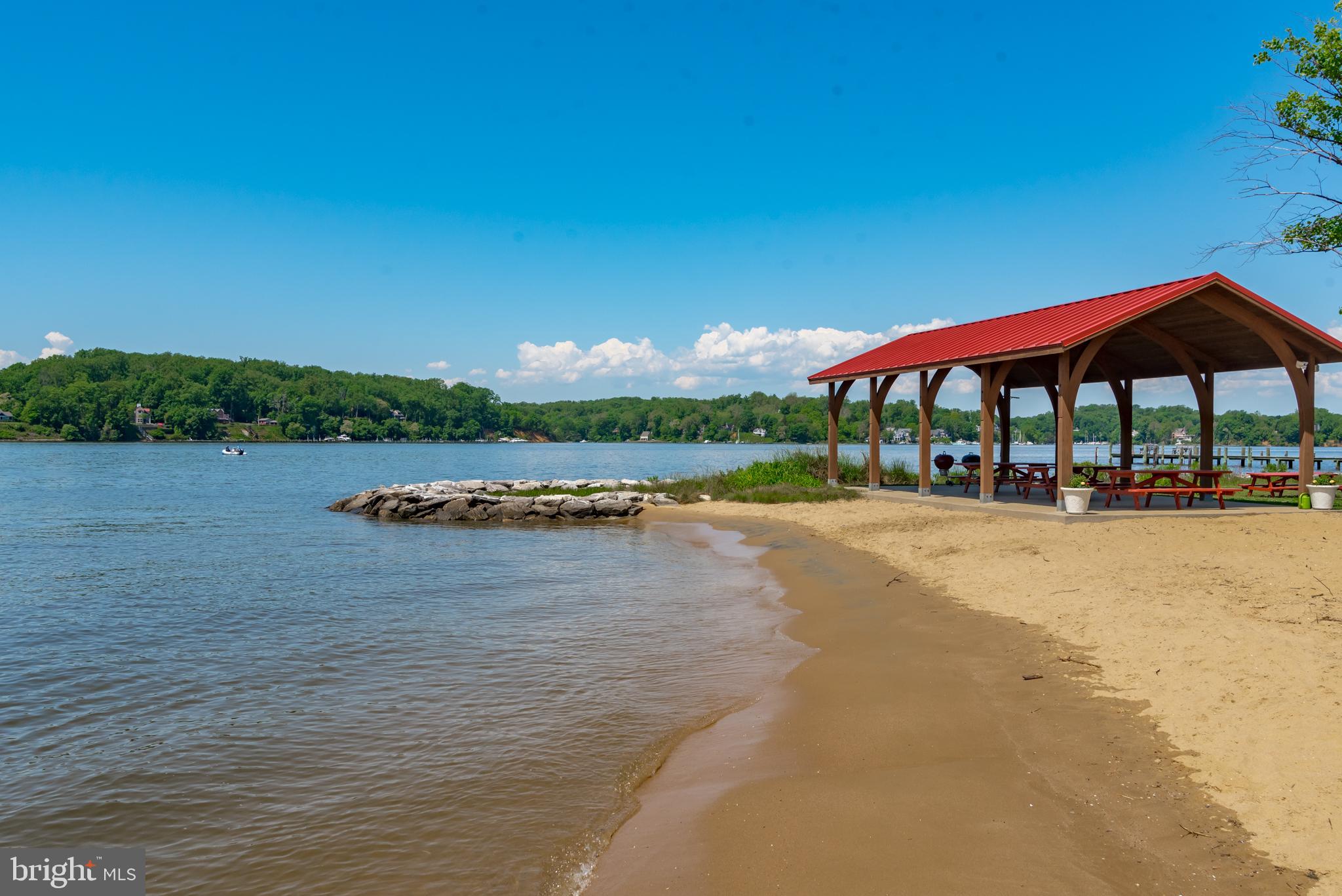 WINCHESTER ON THE SEVERN - Residential