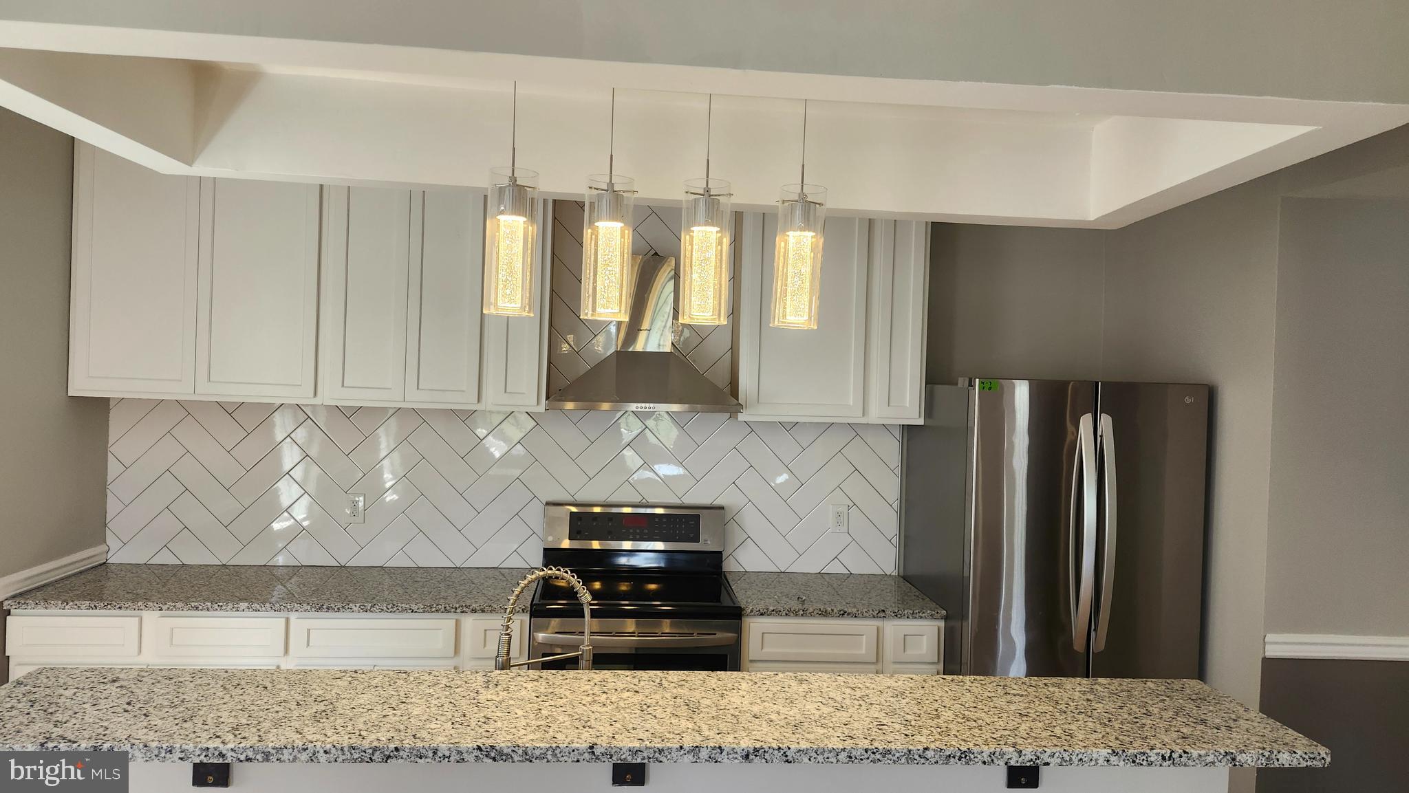 WINDSOR HILLS - Residential