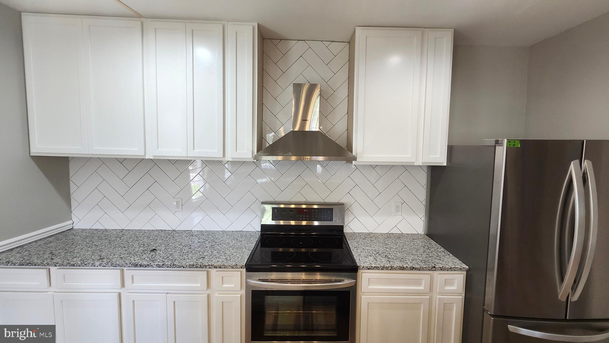 WINDSOR HILLS - Residential
