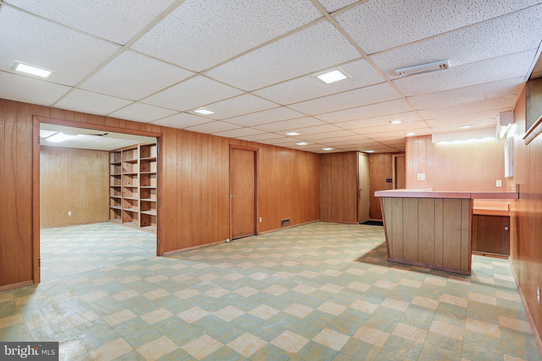 OLD COURT ESTATES - Residential