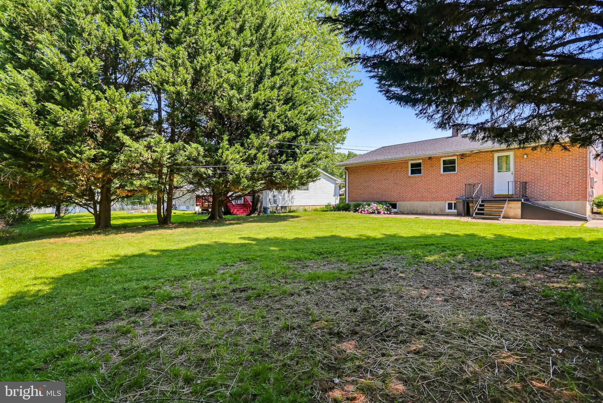 OLD COURT ESTATES - Residential