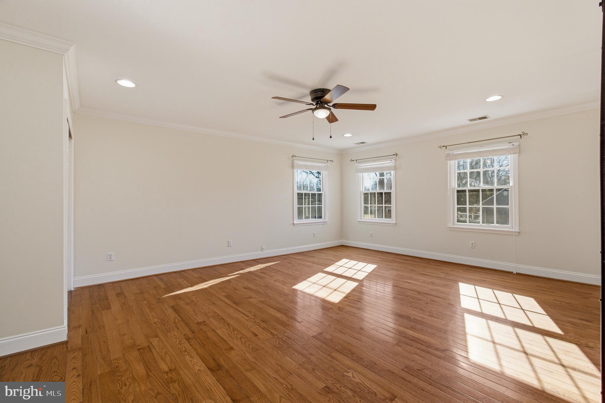 WEST SHORE - Residential