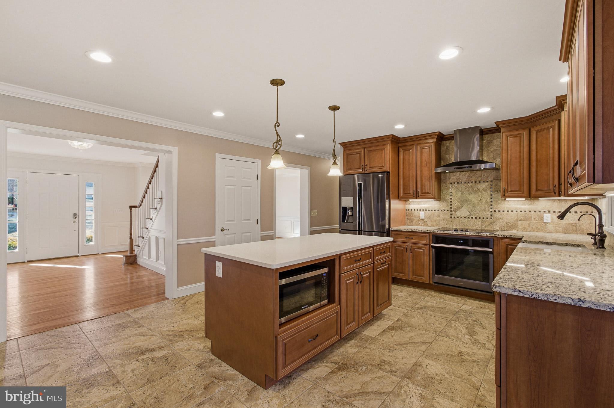 WEST SHORE - Residential