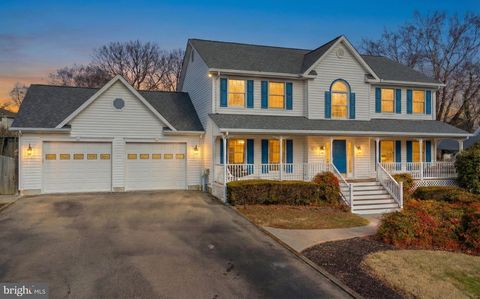 Photo of 1296 Crossover Drive, EDGEWATER, MD 21037 (MLS # MDAA2139946)