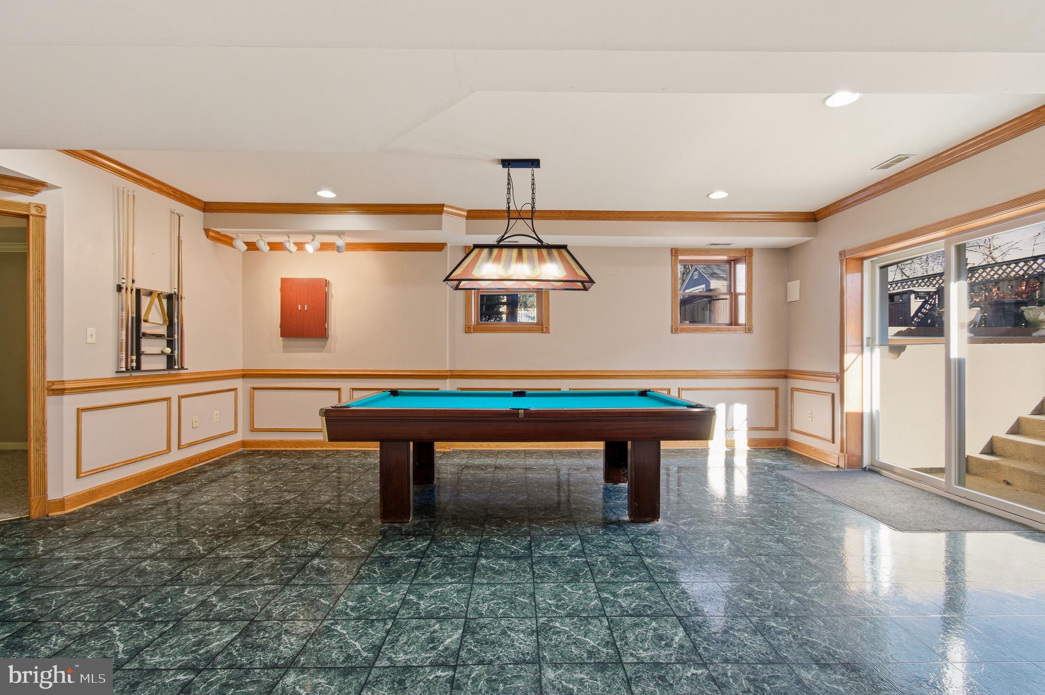 WEST SHORE - Residential