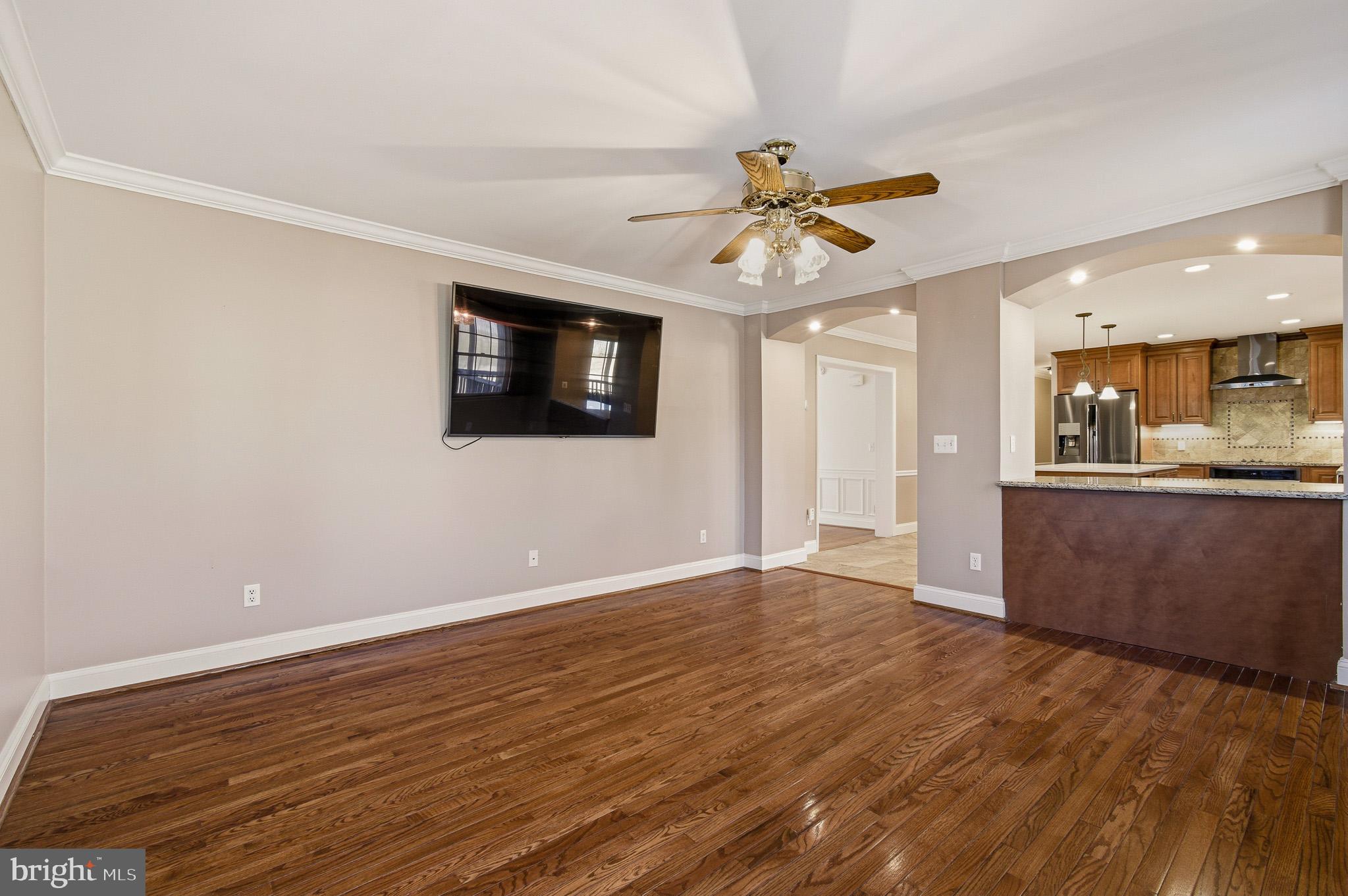 WEST SHORE - Residential