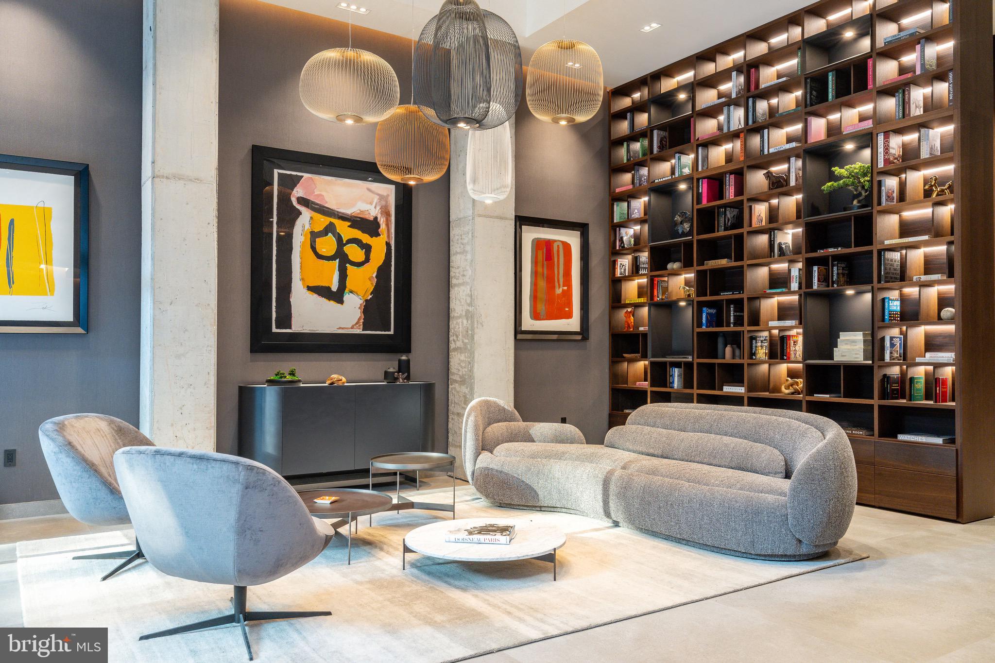 WASHINGTON SQ - Residential