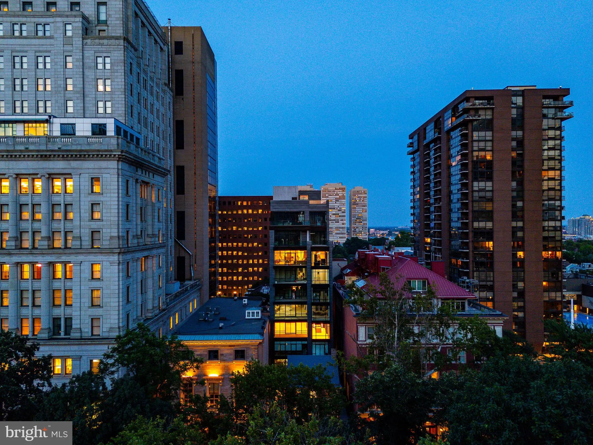 Philadelphia, Pennsylvania 19106, United States, 4 Bedrooms Bedrooms, ,5 BathroomsBathrooms,Residential,Active,122229