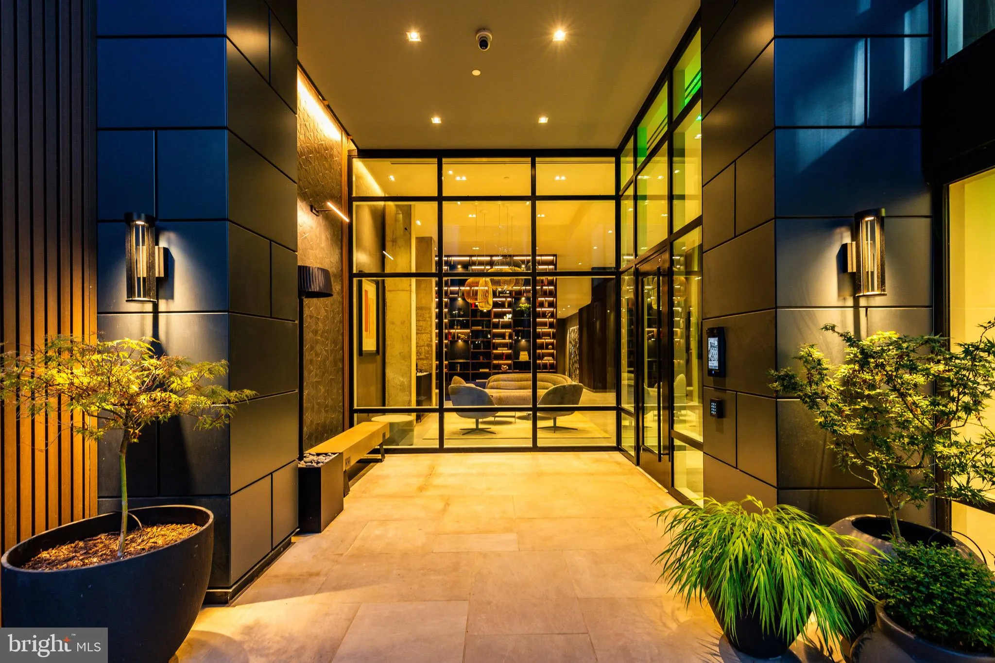 Philadelphia, Pennsylvania 19106, United States, 4 Bedrooms Bedrooms, ,5 BathroomsBathrooms,Residential,Active,122229