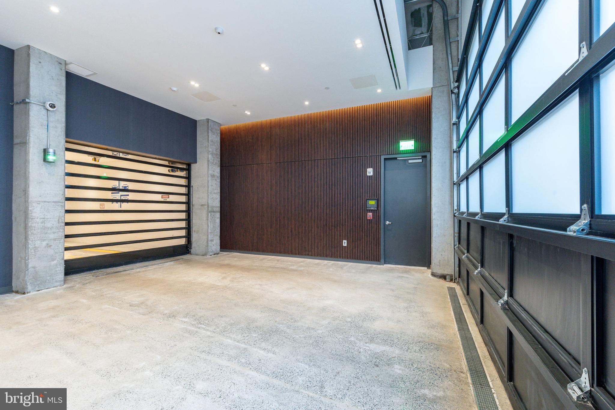 WASHINGTON SQ - Residential