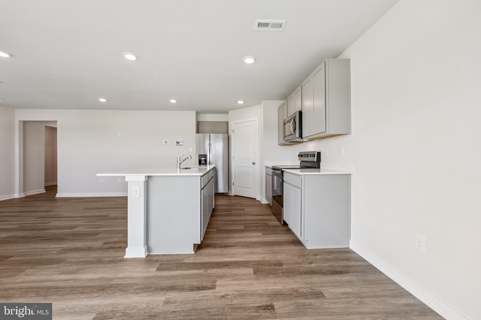 PINEGROVE - Residential