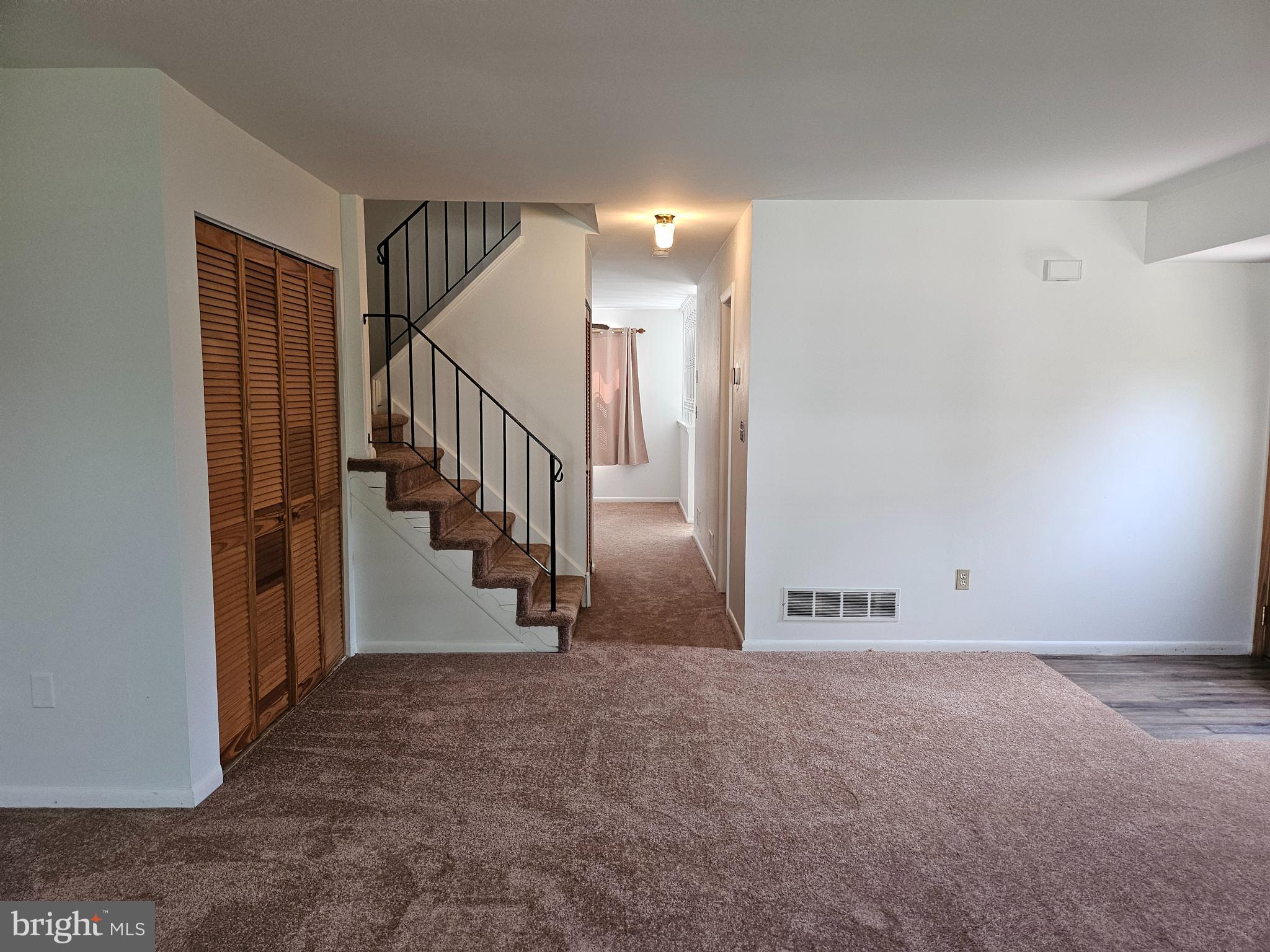 QUAKER GREEN - Residential Lease