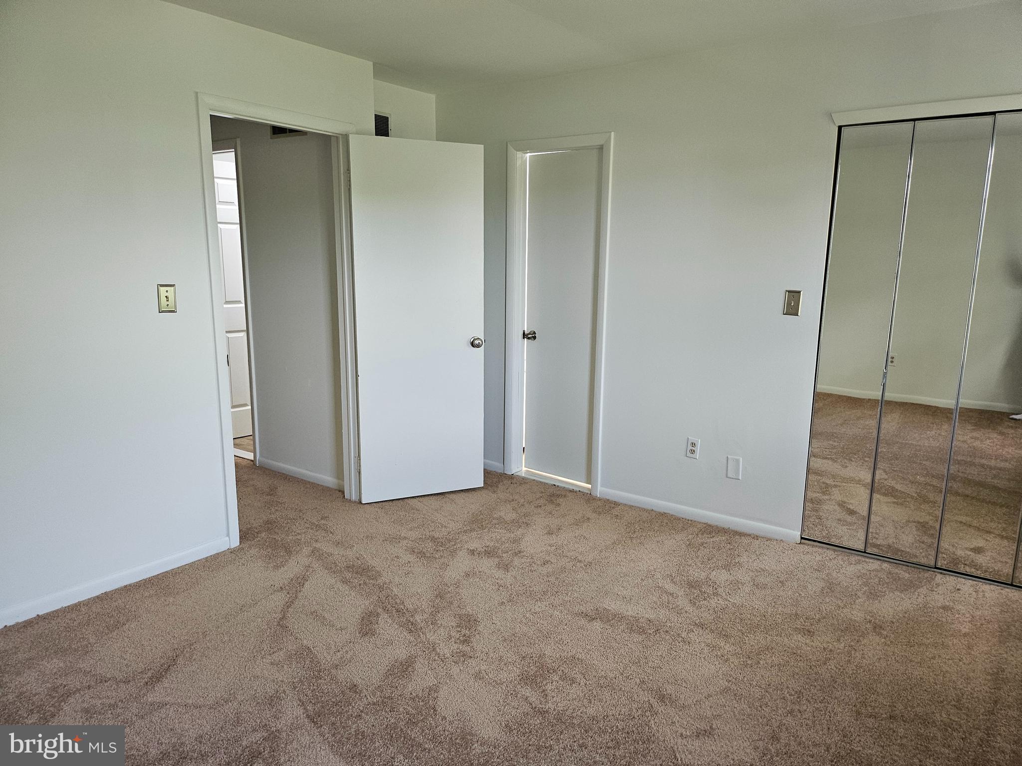 QUAKER GREEN - Residential Lease