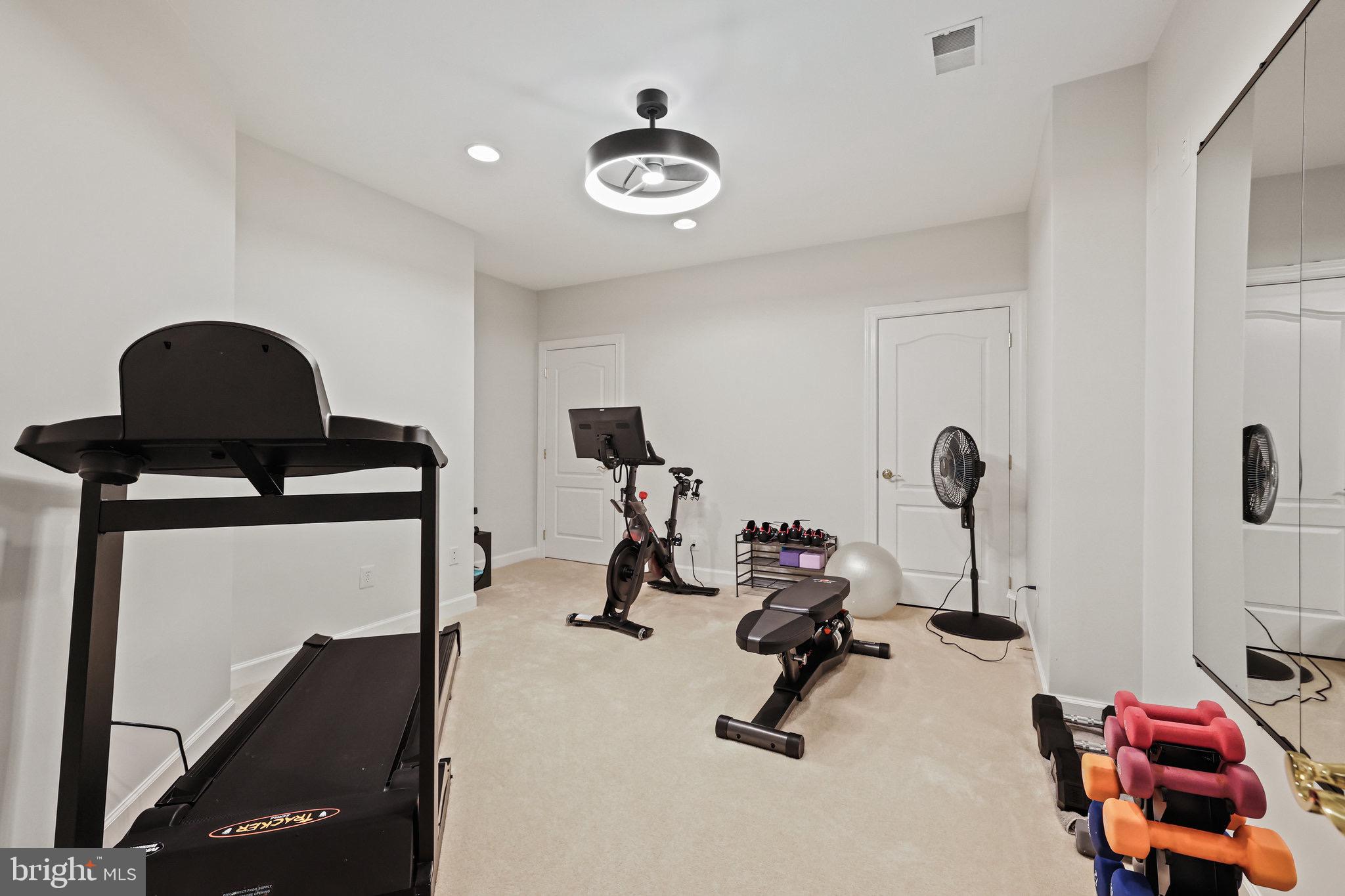 OAKTON - Residential