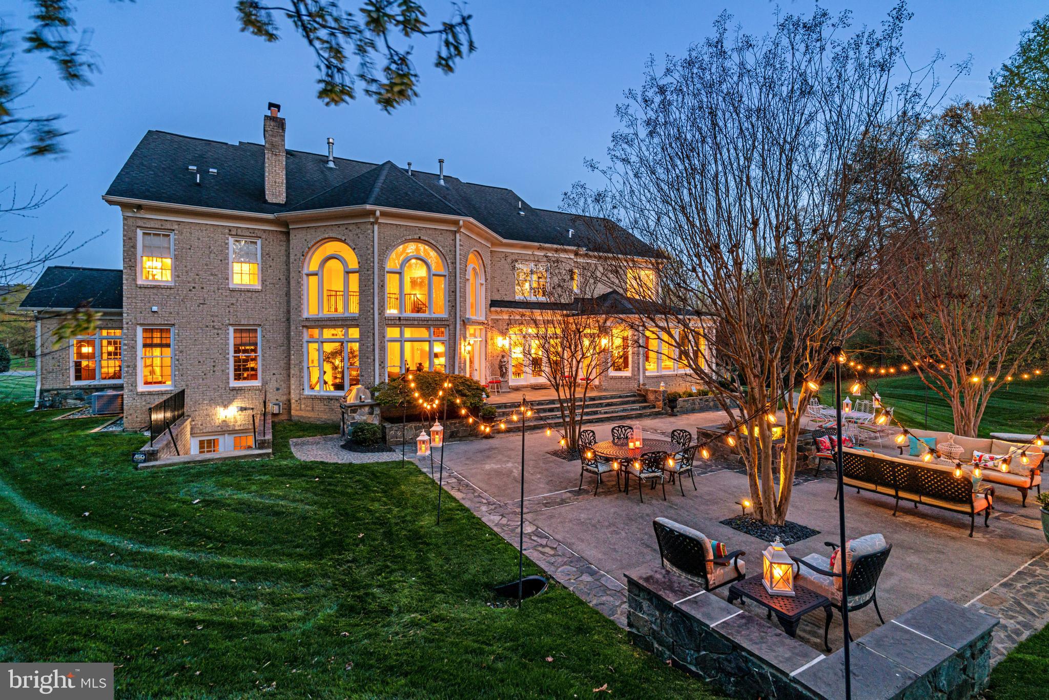 11050 HEATHLAND DRIVE