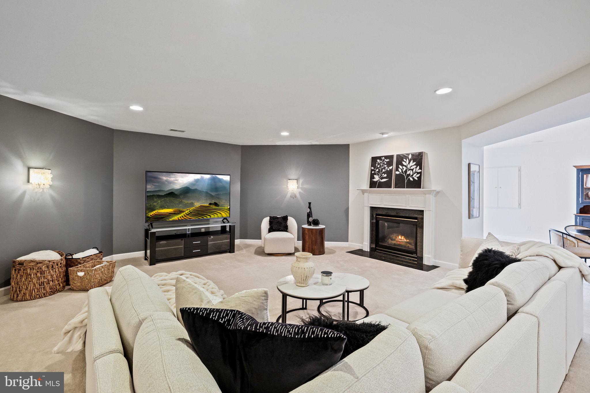 OAKTON - Residential