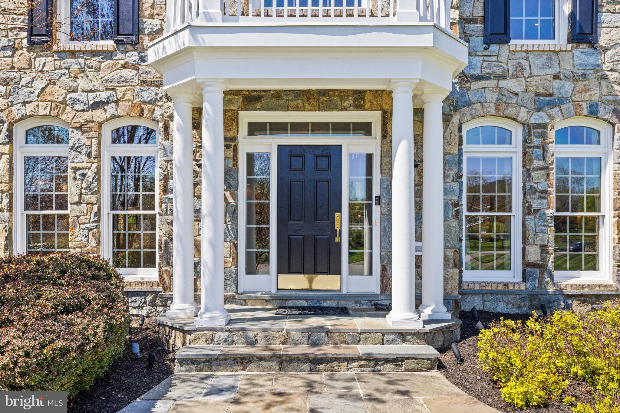 11050 HEATHLAND DRIVE